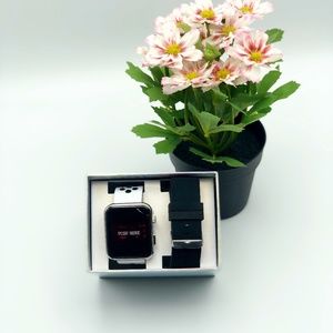 New York & Company  Two Set Watch